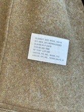 Load image into Gallery viewer, Latre upcycled US military wool blanket coat with M65 quilted lining
