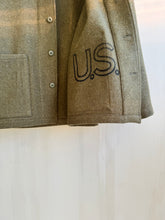 Load image into Gallery viewer, Latre upcycled US military wool blanket coat with M65 quilted lining
